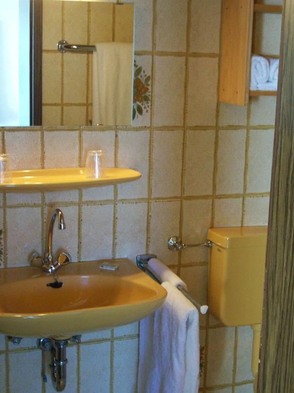 Zum Fliegenden Hollander Guest House Zwiesel Room photo
